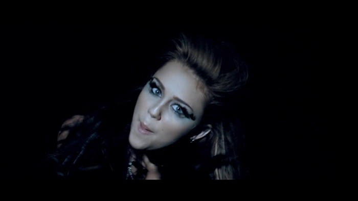 Miley Cyrus - Can&#39;t Be Tamed 442