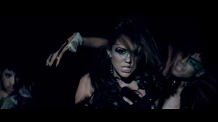 Miley Cyrus - Can&#39;t Be Tamed 537