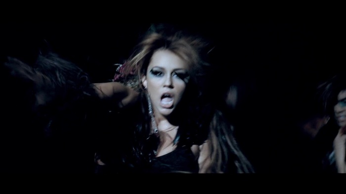 Miley Cyrus - Can&#39;t Be Tamed 653