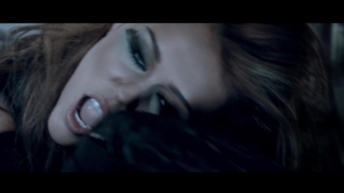 Miley Cyrus - Can&#39;t Be Tamed 663