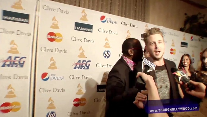 Nick Jonas. Miley Cyrus. Keri Hilson on their favorite GRAMMY artist 0378