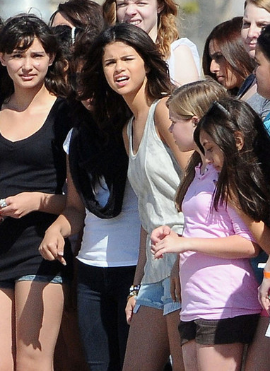 Selena+Gomez+Selena+Gomez+Filming+Music+Video+CNzLpDzpkwql - selena gomez