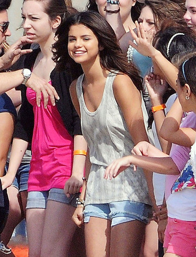 Selena+Gomez+Selena+Gomez+Filming+Music+Video+dLBfZNQ9bXBl - selena gomez