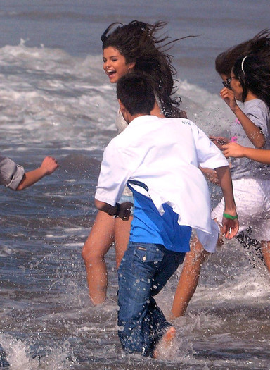 Selena+Gomez+Selena+Gomez+Filming+Music+Video+u_vbjqm67Qbl