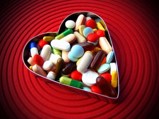 Addicted-to-Love-heart-valentine-pills-love-by-bitzi-uploaded-by-skip_large - Danut           iubire