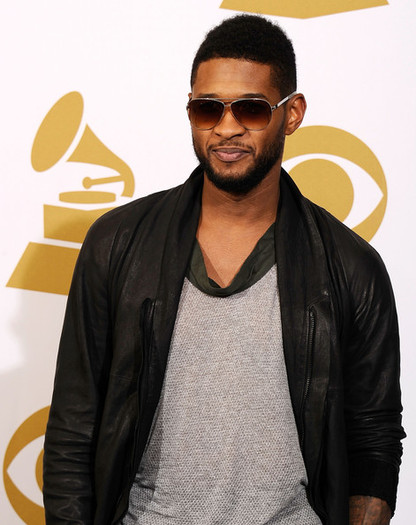 Usher+53rd+Annual+GRAMMY+Awards+Press+Room+N_9nynd2E9-l - usher