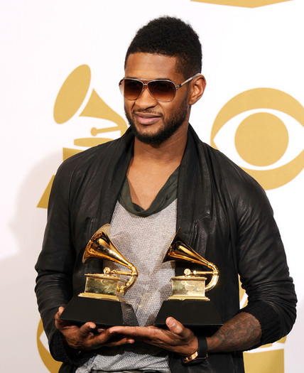 Usher+53rd+Annual+GRAMMY+Awards+Press+Room+ztCOm6G2HjNl - usher