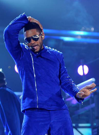 Usher+53rd+Annual+GRAMMY+Awards+Roaming+Inside+YikhL1hjDrzl