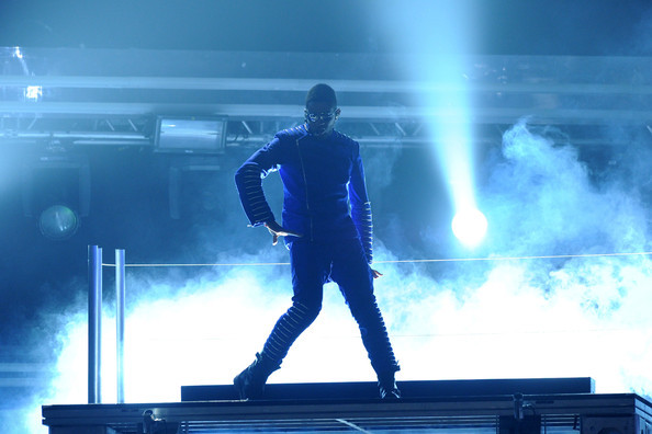 Usher+53rd+Annual+GRAMMY+Awards+Show+RCNsa0p6Ciil - usher