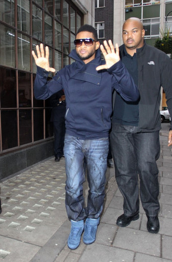 Usher+Usher+at+BBC+Radio+One+6P46h4ZHJhal