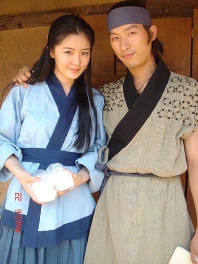 img156083zs2hs3 - SERIAL JUMONG 2