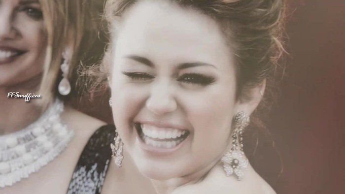 Miley Cyrus {♥} I Am Beautiful 019