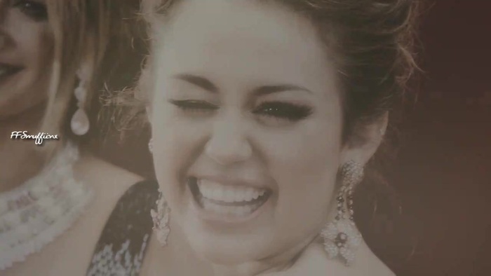 Miley Cyrus {♥} I Am Beautiful 025