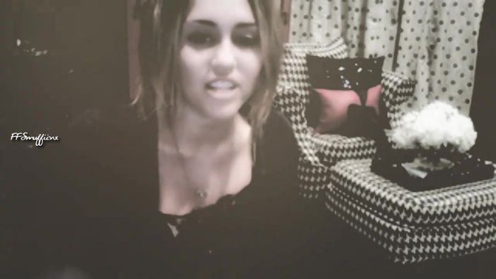Miley Cyrus {♥} I Am Beautiful 032