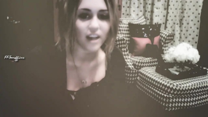 Miley Cyrus {♥} I Am Beautiful 033