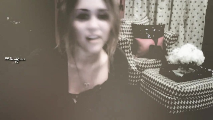 Miley Cyrus {♥} I Am Beautiful 034
