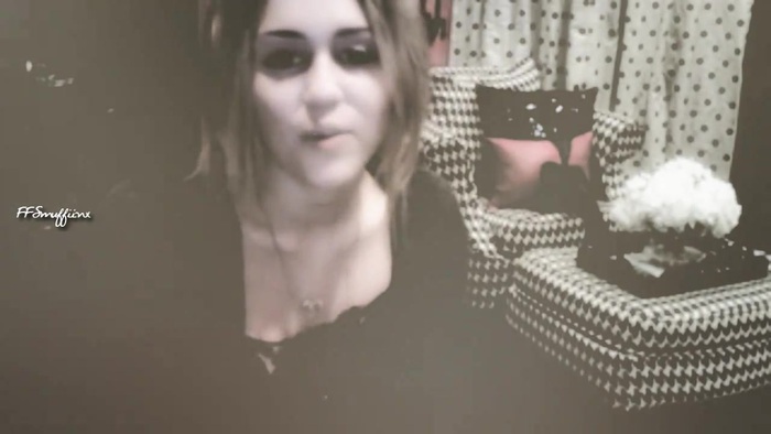 Miley Cyrus {♥} I Am Beautiful 035