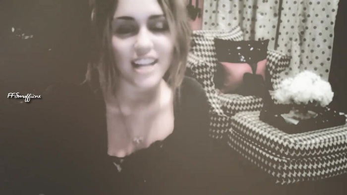 Miley Cyrus {♥} I Am Beautiful 037