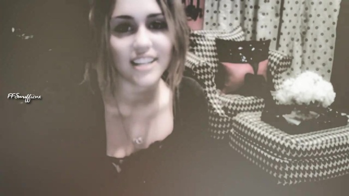 Miley Cyrus {♥} I Am Beautiful 039