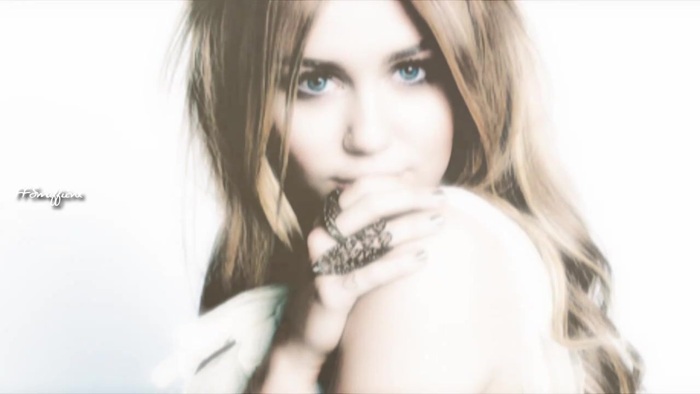 Miley Cyrus {♥} I Am Beautiful 061
