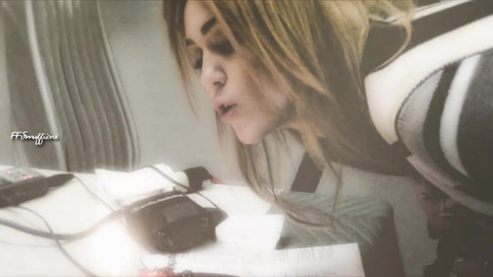 Miley Cyrus {♥} I Am Beautiful 084