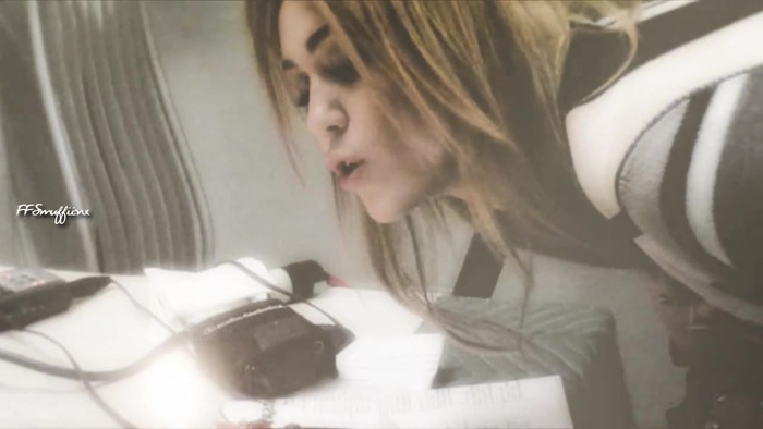 Miley Cyrus {♥} I Am Beautiful 085 - 0-0Miley Cyrus I Am Beautiful