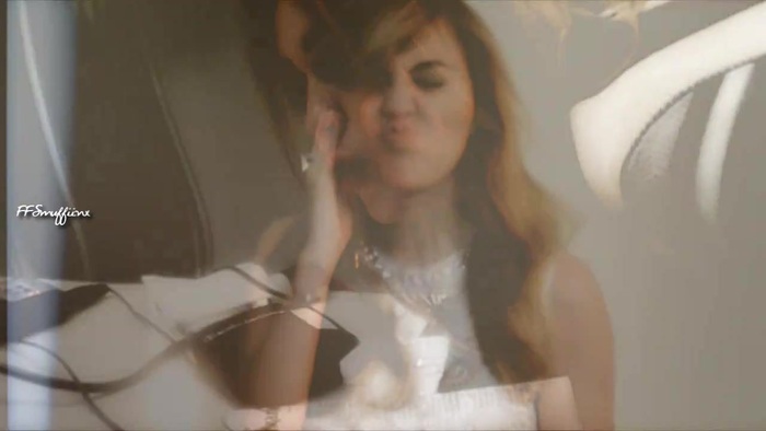 Miley Cyrus {♥} I Am Beautiful 086 - 0-0Miley Cyrus I Am Beautiful