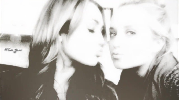 Miley Cyrus {♥} I Am Beautiful 118