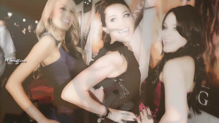 Miley Cyrus {♥} I Am Beautiful 216