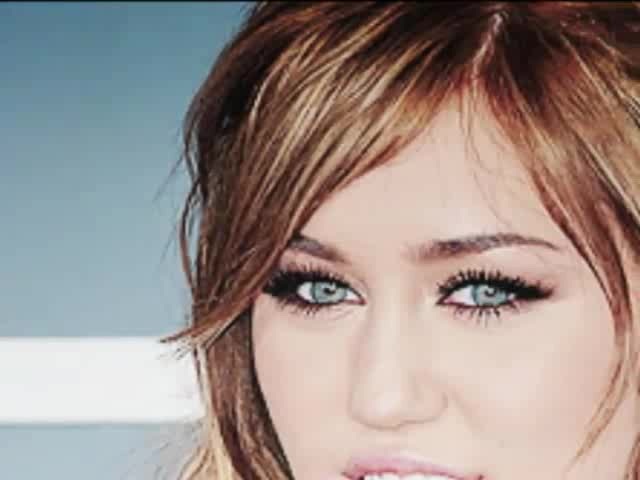 miley cyrus isn&#39;t your robot. 231