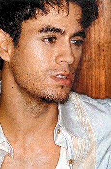 11444656_LYVGHQOCG - Enrique Iglesias