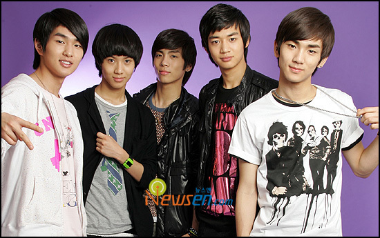 20081101092315 - SHINee