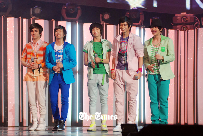 shinee2 - SHINee