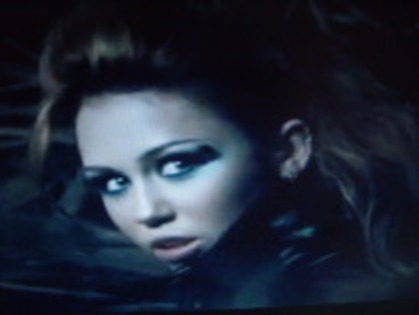 cant be tamed 4 - X_x miley cyrus cant be tamed