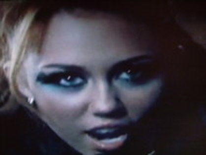 cant be tamed 15 - X_x miley cyrus cant be tamed