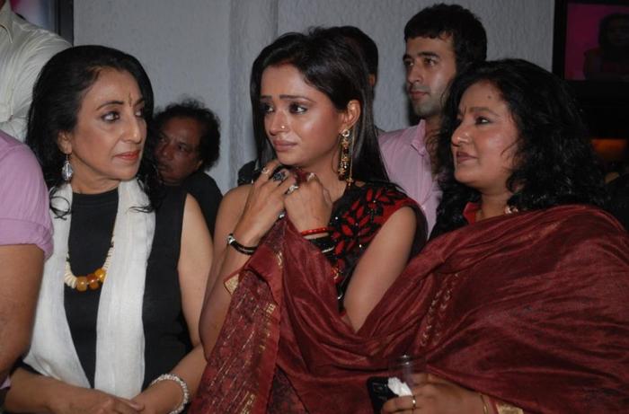 (L to R) Amardeep Jha Parul Chauhan and Vibha Chibber together at the Bidaai Farewell Party - Parul Chauhan