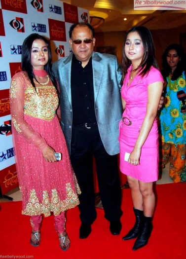normal_Parul_Chauhan,_Alok_Nath_and_Sara_Khan