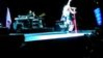 thumb_Avril_Lavigne_-_Hong_Kong_-_042 - Live Performances 2007 Live Performances  August 18 - Hong Kong