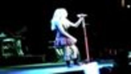 thumb_Avril_Lavigne_-_Hong_Kong_-_059