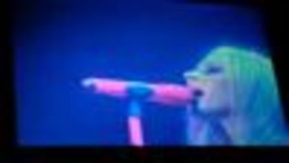 thumb_Avril_Lavigne_-_Hong_Kong_-_086