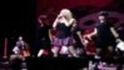 thumb_Avril_Lavigne_-_Hong_Kong_-_133