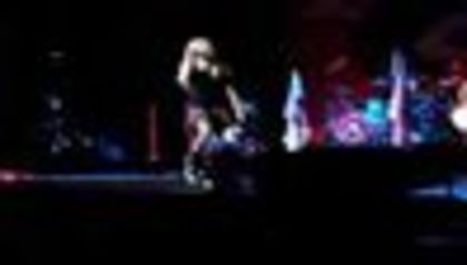 thumb_Avril_Lavigne_-_Hong_Kong_-_146 - Live Performances 2007 Live Performances  August 18 - Hong Kong