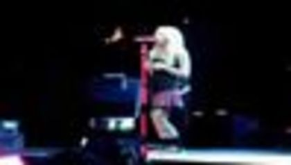 thumb_Avril_Lavigne_-_Hong_Kong_-_181