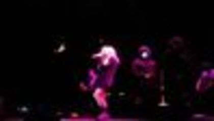 thumb_Avril_Lavigne_-_Hong_Kong_-_190