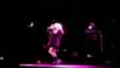 thumb_Avril_Lavigne_-_Hong_Kong_-_191