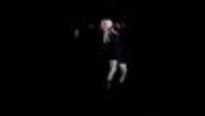 thumb_Avril_Lavigne_-_Hong_Kong_-_196