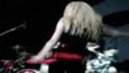 thumb_Avril_Lavigne_-_Hong_Kong_-_222