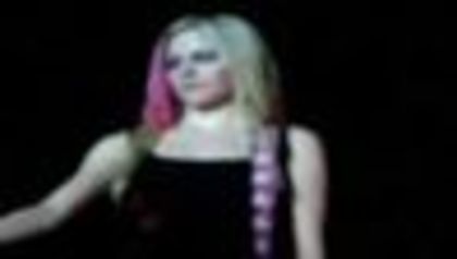 thumb_Avril_Lavigne_-_Hong_Kong_-_235