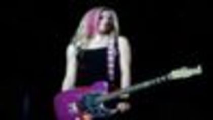 thumb_Avril_Lavigne_-_Hong_Kong_-_237