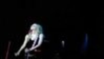 thumb_Avril_Lavigne_-_Hong_Kong_-_245